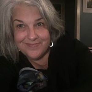 Meet your Posher, Julie